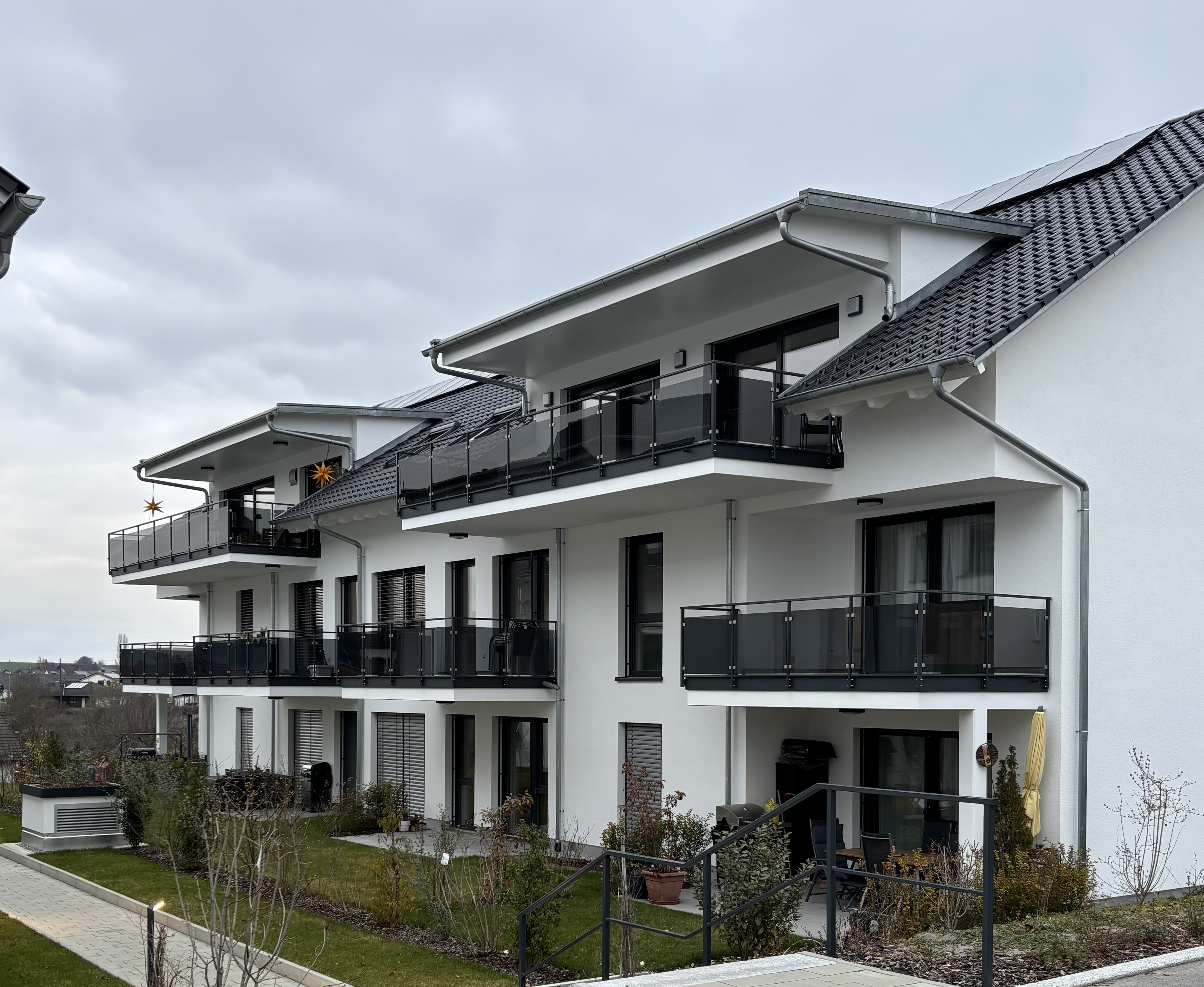 Balkone und Geländer